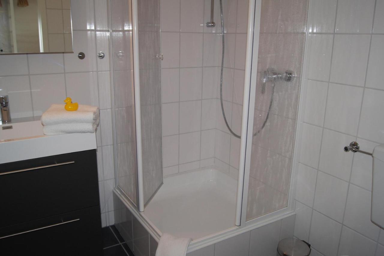 Apartment 21087 *